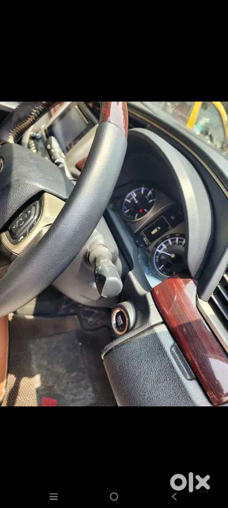 Toyota Innova Crysta 2017 Diesel Mt 8 Str