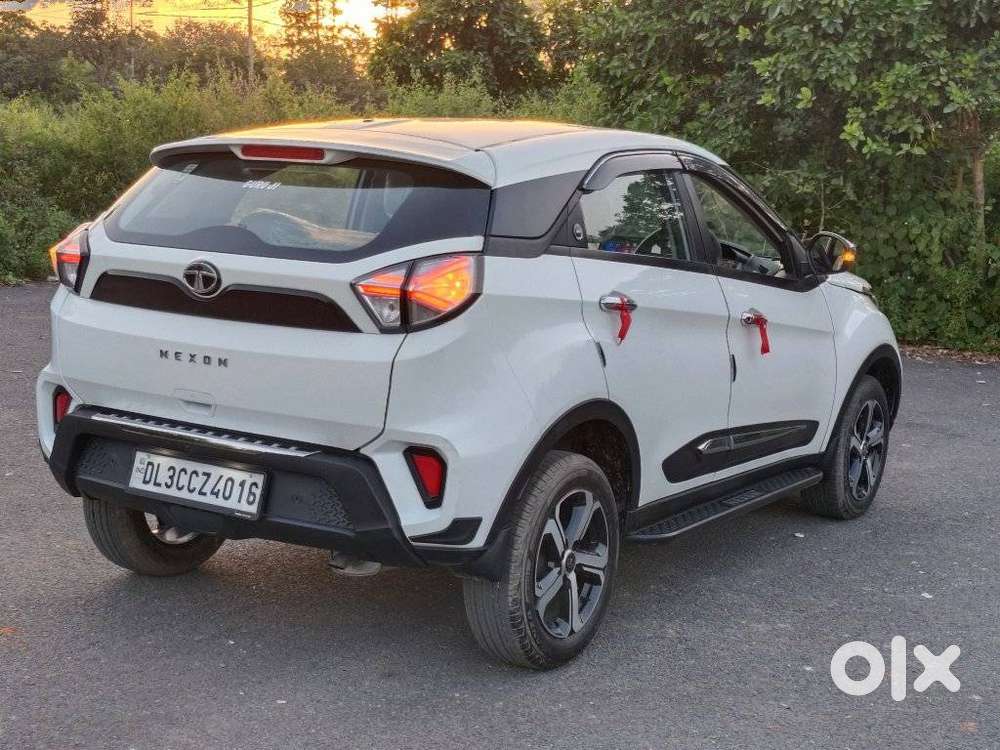 Tata Nexon, 2023, Petrol