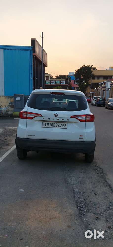 Renault Triber 1.0 Rxz Dual Tone, 2020, Petrol
