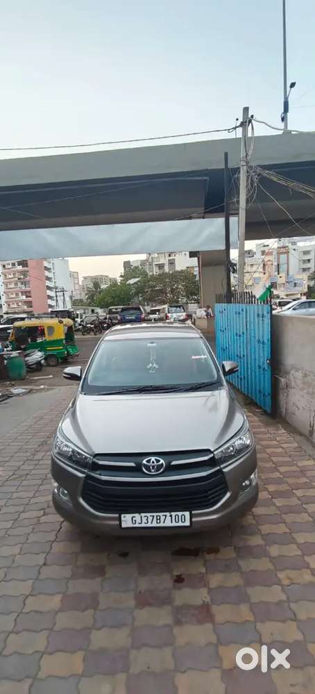 Toyota Innova Crysta 2017