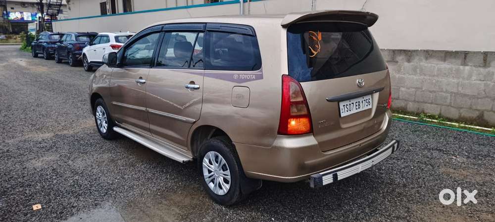 Toyota Innova 2005 Petrol 129500 Km Driven