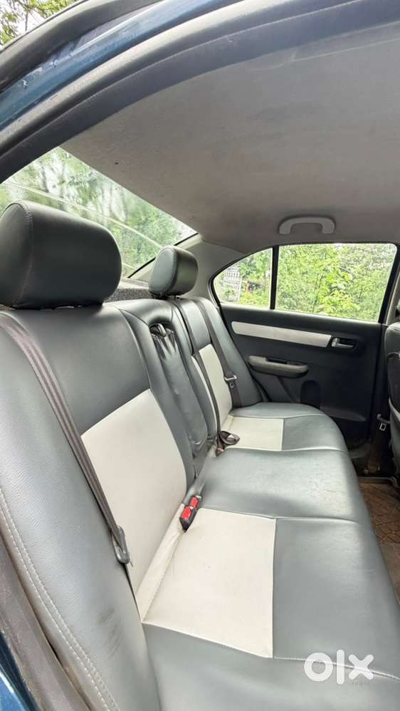 Maruti Dzire 2011 Petrol Manual