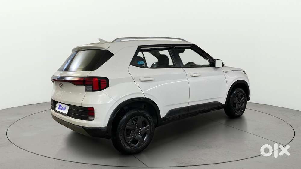 Hyundai Venue [2022-ongoing] 1.2 S, 2023, Petrol