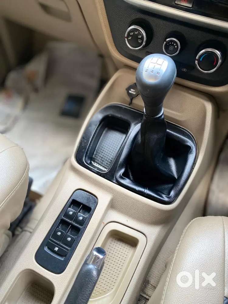 Mahindra Tuv 300 2017