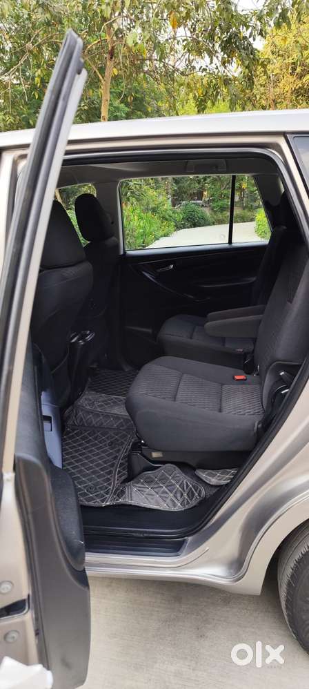 Toyota Innova Crysta [2020-ongoing] 2.4 Gx At 7 Str, 2022, Diesel