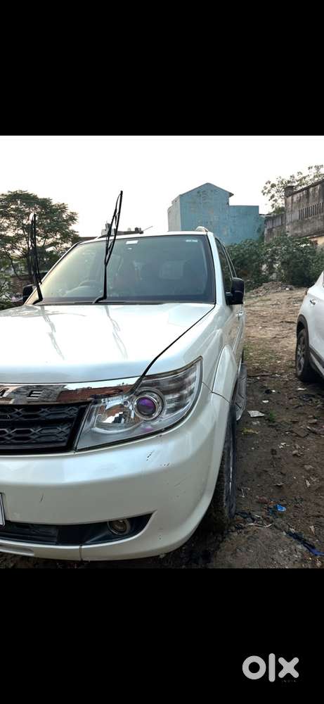 Tata Safari Storme 2017
