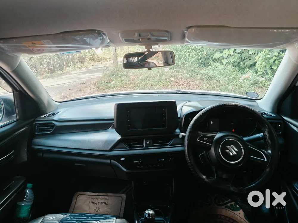 Maruti Suzuki Swift 1.2 Vxi 2025
