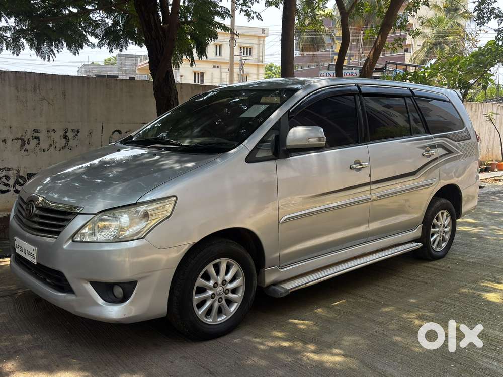Toyota Innova 2.5 V 7 Str, 2012, Diesel