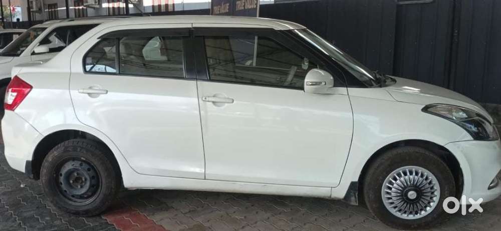 Maruti Suzuki Swift Dzire Vxi(o) Amt, 2016, Petrol
