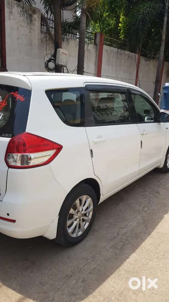 Maruti Suzuki Ertiga 2015 Diesel 2nd Owner