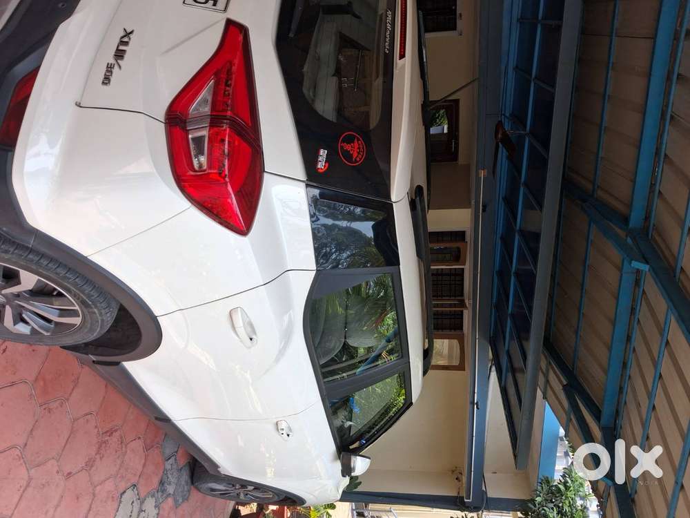 Full Option Automatic Diesel Xuv300