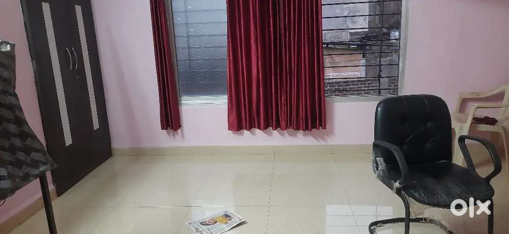 Shree library ke pass room for rent