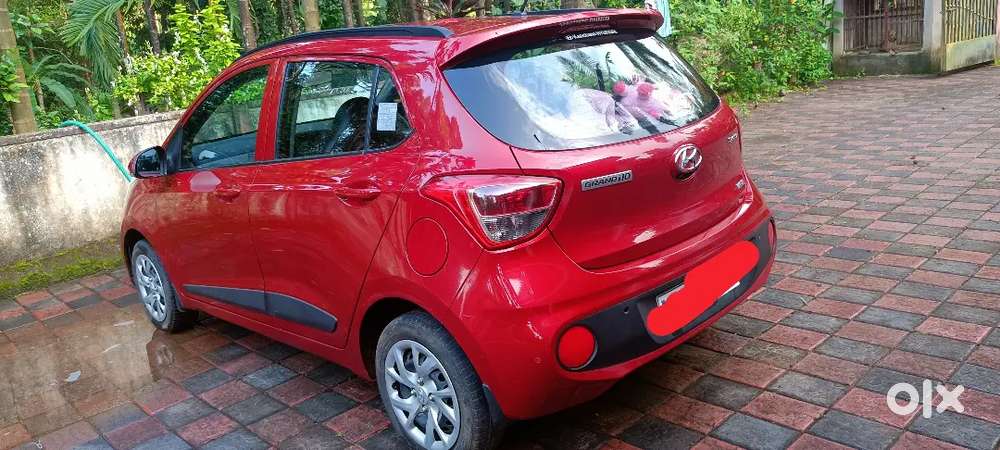 Hyundai Grand I10 Sportz 2019 Petrol 40000 Km Driven