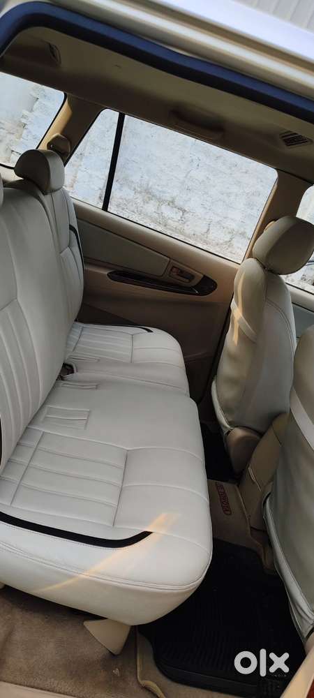 Toyota Innova 2.5 E 7 Str, 2008, Diesel