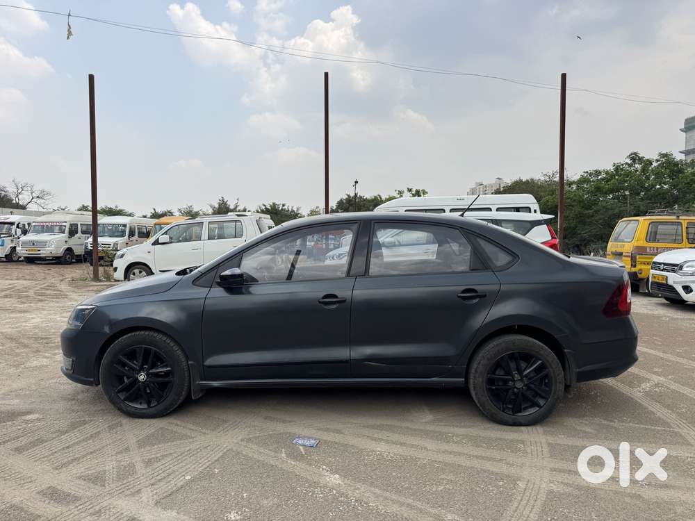 Skoda Rapid 1.0 Ambition Tsi At, 2021, Petrol