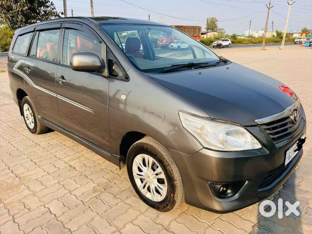 Toyota Innova 2.5 G (diesel) 8 Seater, 2012, Diesel