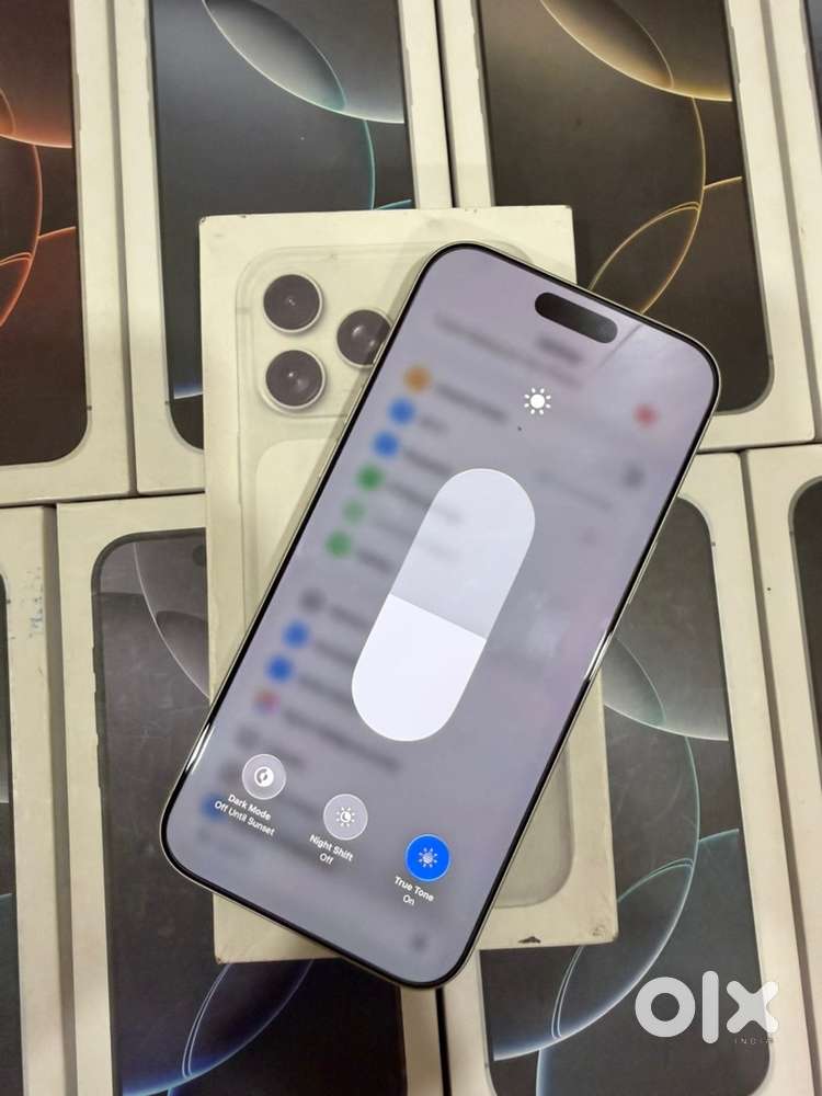 iPhone 17 Pro Max Silver 100% BH 0 Cycle Count | Like New