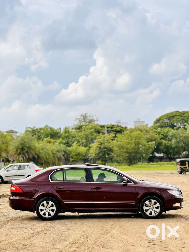 Skoda Superb 2013-2015 Elegance 1.8 Tsi Mt, 2011, Petrol