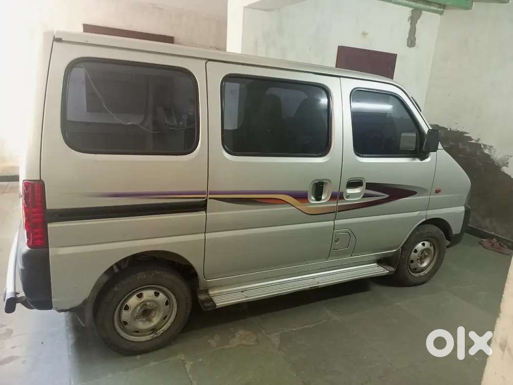 Maruthi Eeco 5 Seater With Lpg Kit Available .