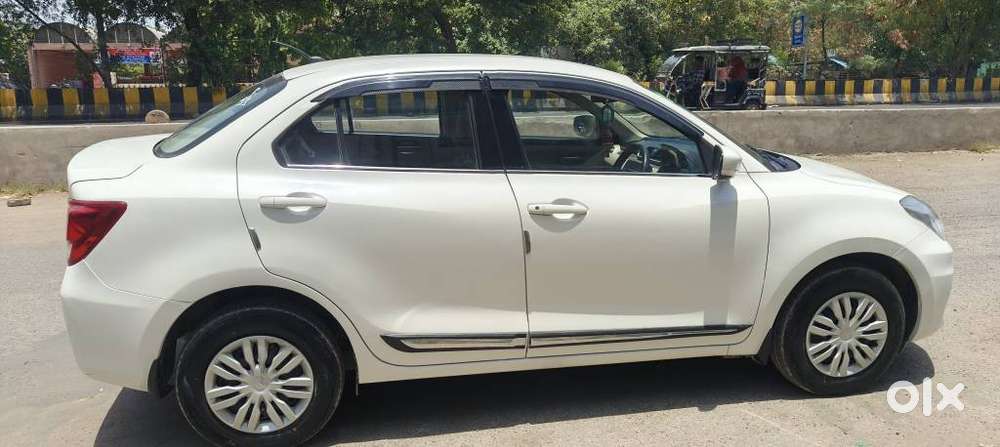 Maruti Suzuki Dzire 1.2 Vxi, 2022, Petrol
