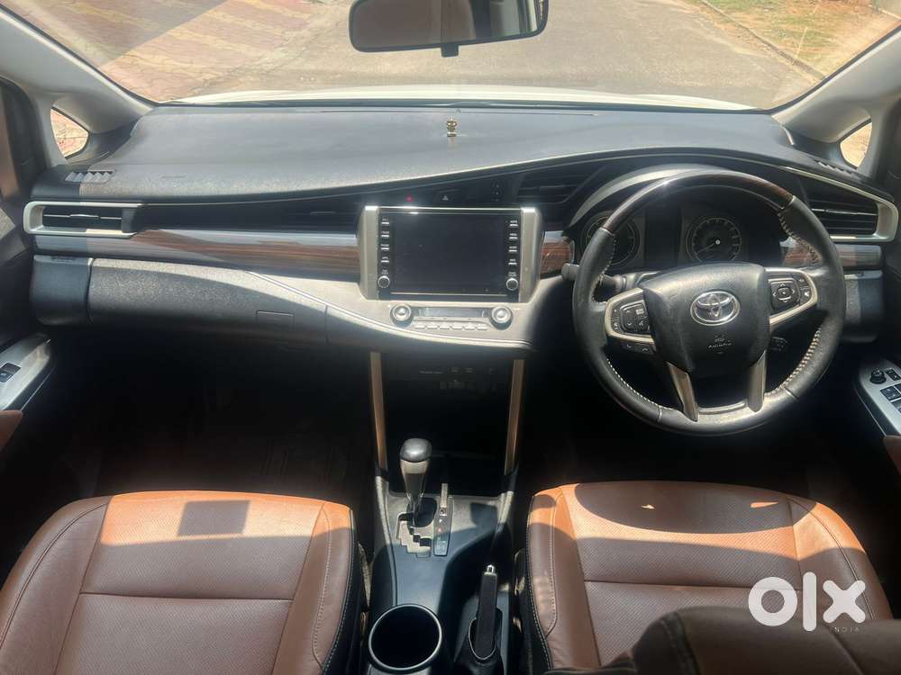 Toyota Innova Crysta