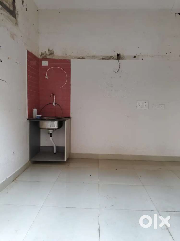 Cute Shop/Office for Rent