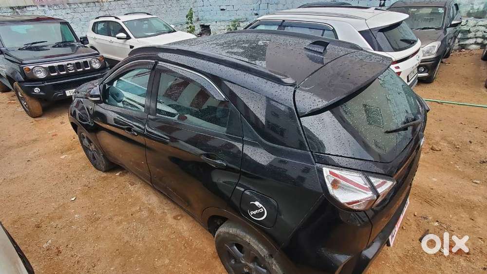 Tata Nexon 1.2 Revotron Xza Plus Luxs Red Dark Edition Amt, 2023, Pe..