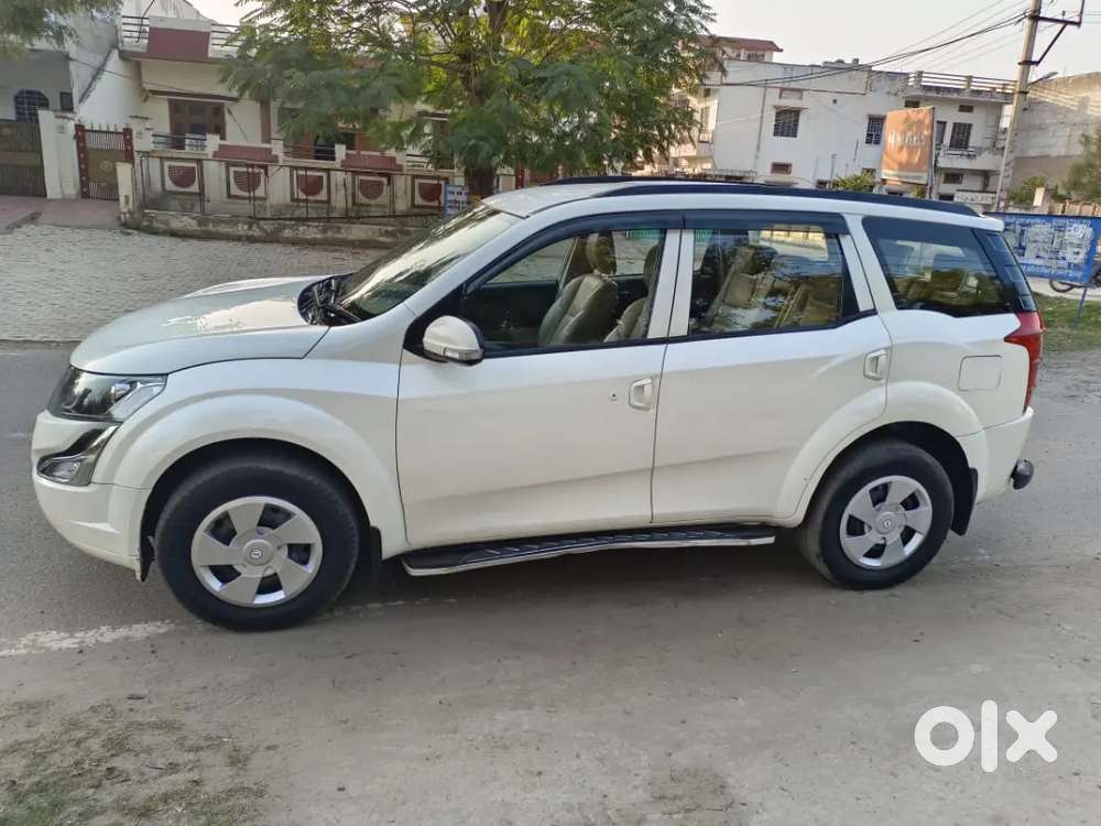 Mahindra Xuv500 2017 Diesel 70000 Km Driven