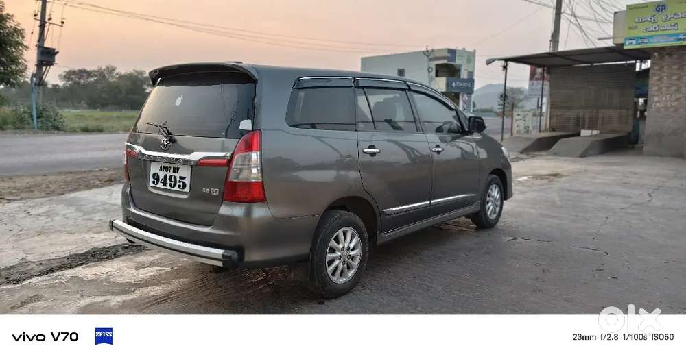 Toyota Innova 2013 Diesel 248555 Km Driven