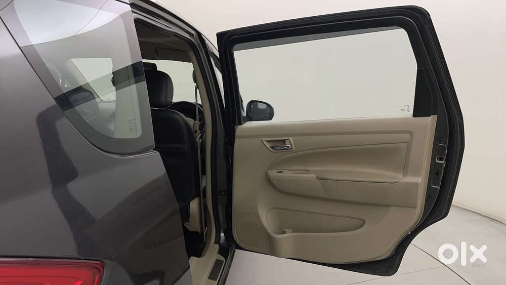 Maruti Suzuki Ertiga Vxi At, 2018, Petrol