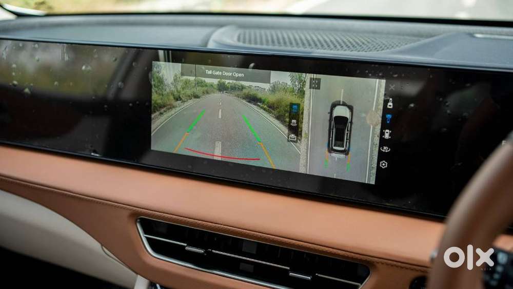 Mahindra Xuv 7xo Ax, 2026, Petrol