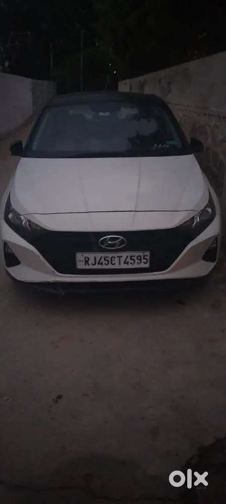 Hyundai I20 2022 Petrol 33500 Km Driven