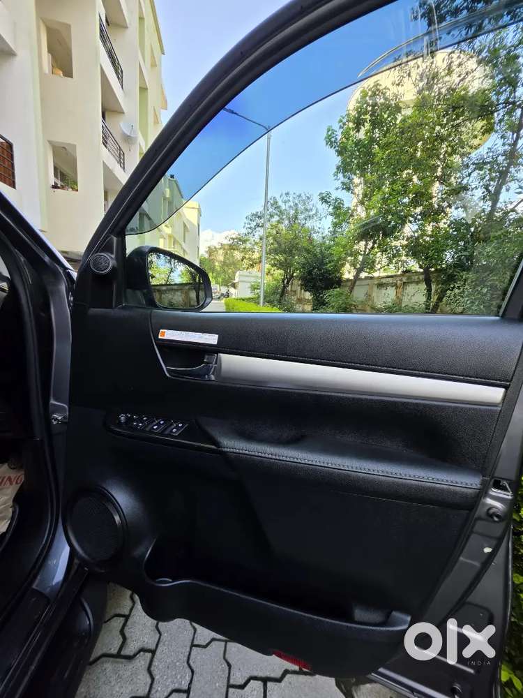 Toyota Hilux 2.8 High 2025