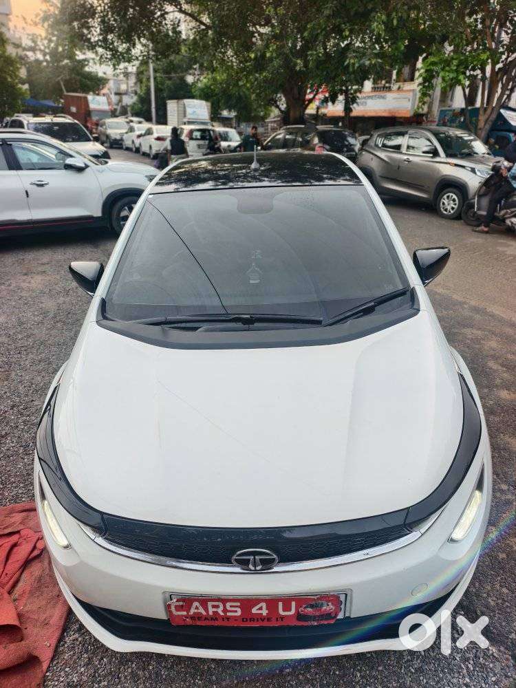 Tata Altroz Xz, 2020, Petrol