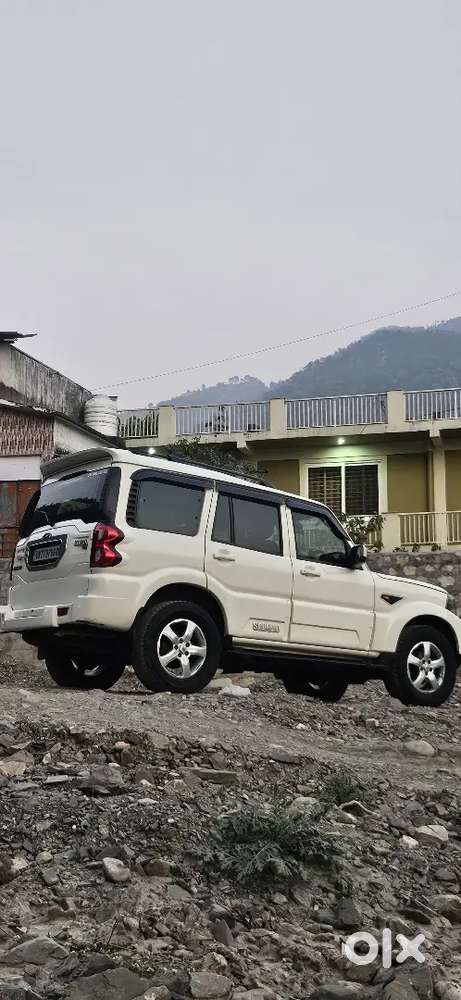 Mahindra Scorpio Classic 2016