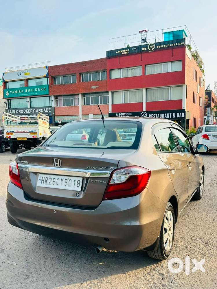Honda Amaze Petrol 2016 . Both Keys. Insurance Valid. 2 Airbags