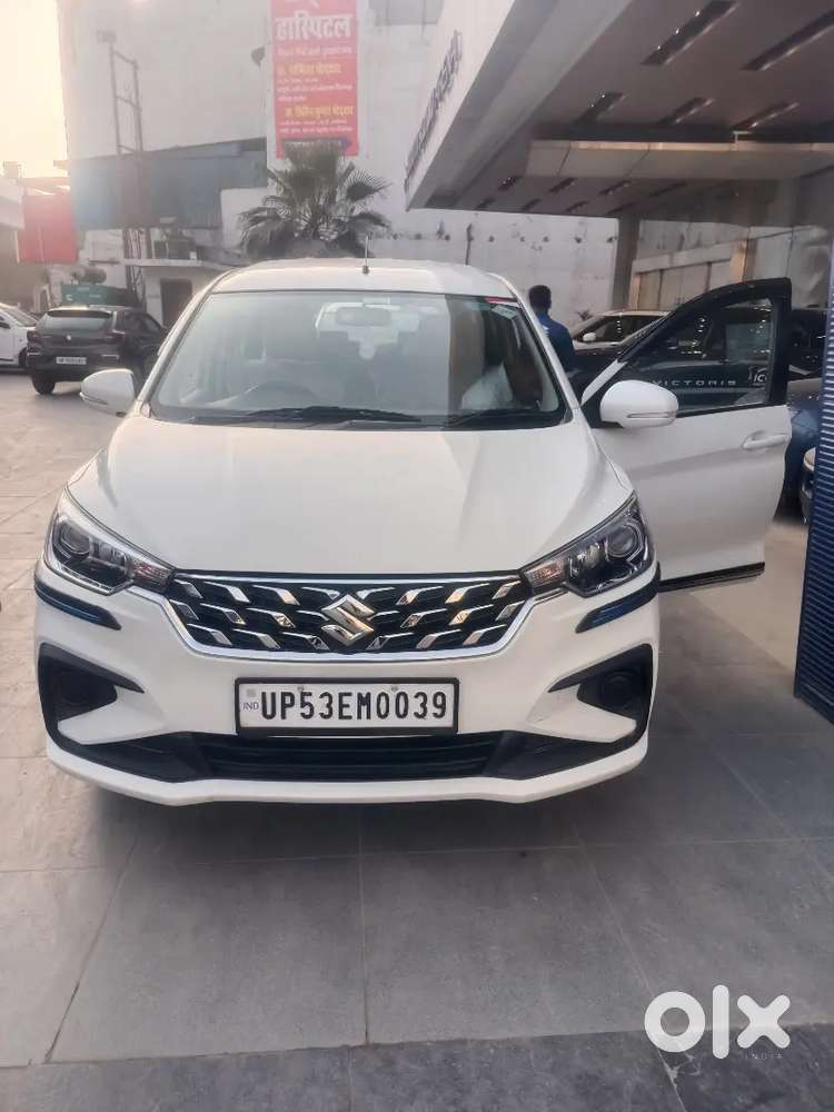 अर्टिगा सीएनजी प्लस पेट्रोल कार
