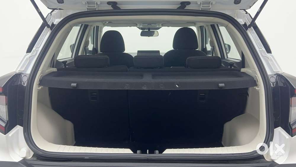 Mahindra Xuv 3xo Ax5l 1.2 Petrol At, 2024, Petrol