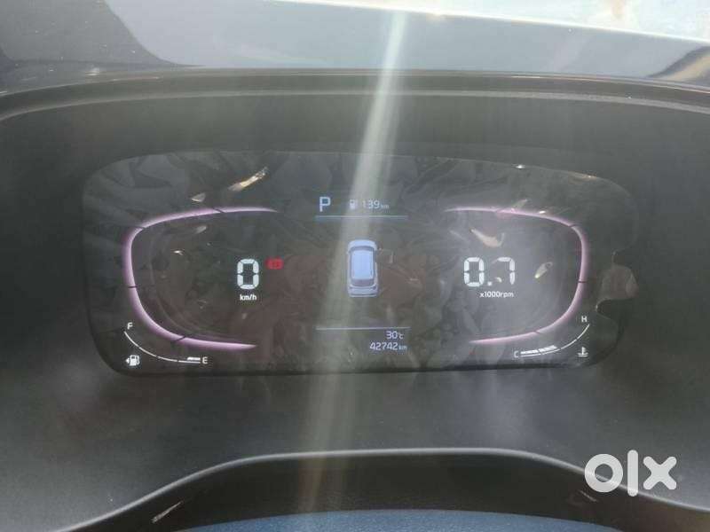 Kia Carens Luxury (o)1.5 Diesel At 7 Str, 2023, Diesel