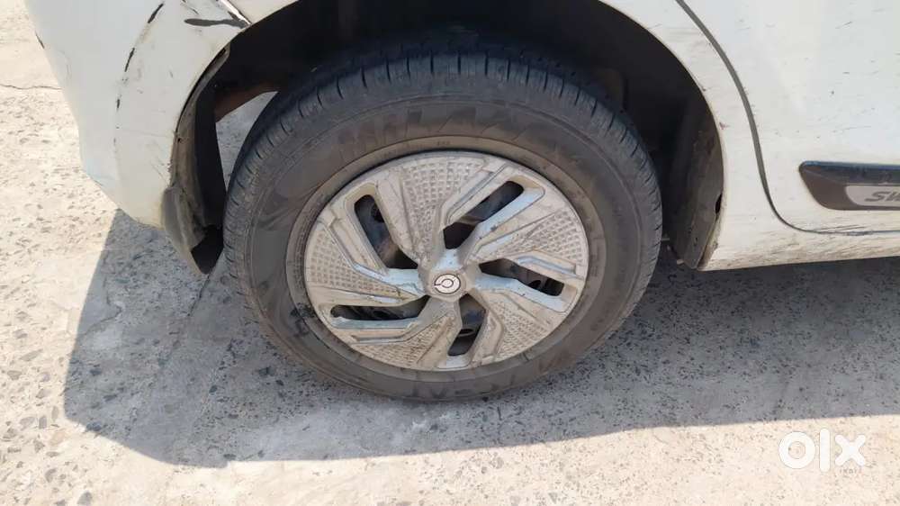 New Car Lena Hai Isliye Isko Bechna Hai