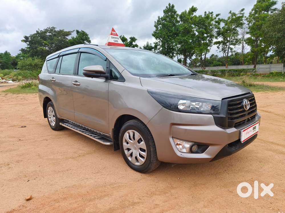 Toyota Innova Crysta 2.4 G Mt, 2023, Diesel