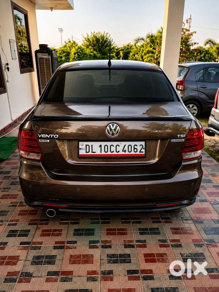 Volkswagen Vento Petrol Highline At, 2015, Petrol