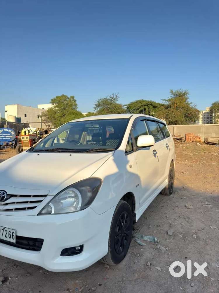 Toyota Innova, 2009, Petrol