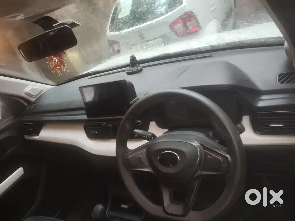 Tata Punch Pure 2025 Icng First Owner