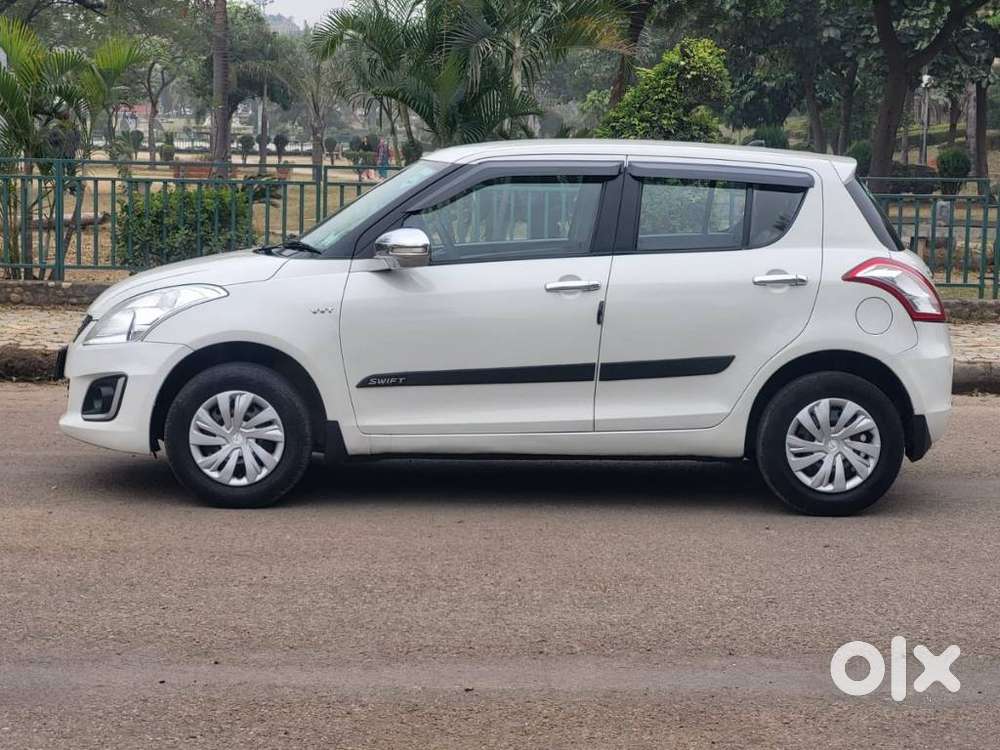 Maruti Suzuki Swift Vxi 1.2 Abs Bs-iv, 2015, Cng & Hybrids