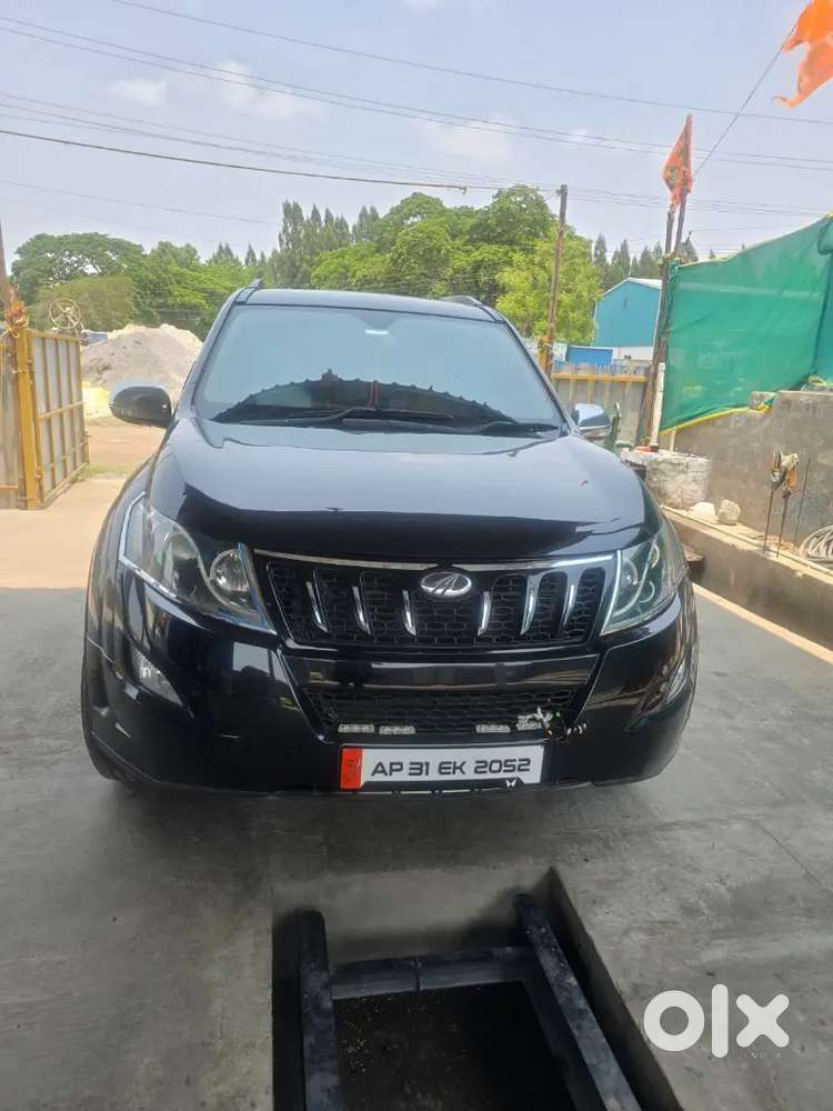Mahindra Xuv500 2018 Diesel 130000 Km Driven