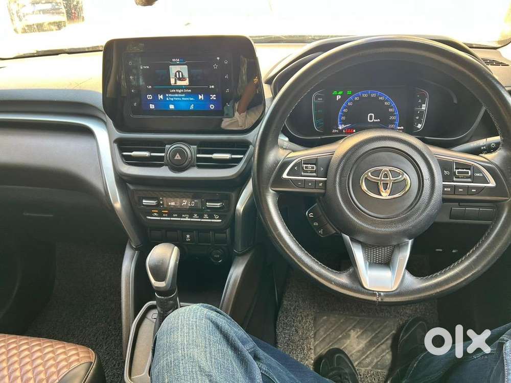 Toyota Urban Cruiser Hyryder 2024 Petrol Good Condition