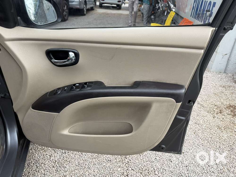 Hyundai I10 Sportz 1.1l, 2013, Petrol