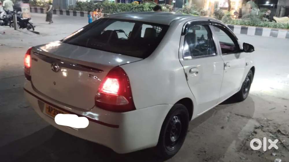 Toyota Etios 2015 Diesel 220000 Km Driven