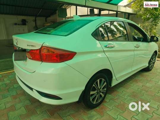 Honda City V Mt, 2022, Petrol